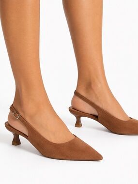 Mostrin Pointed-Toe Slingback Kitten Heels in Tan Suede Size 39 or 8.5